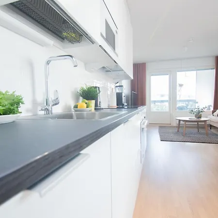 Rahulihomes, Sauna, 2toilets, Location On Jyvaeskylae, 65 Tv, Balcony, Free Parking, 6min To City, Paviljonki 1min *