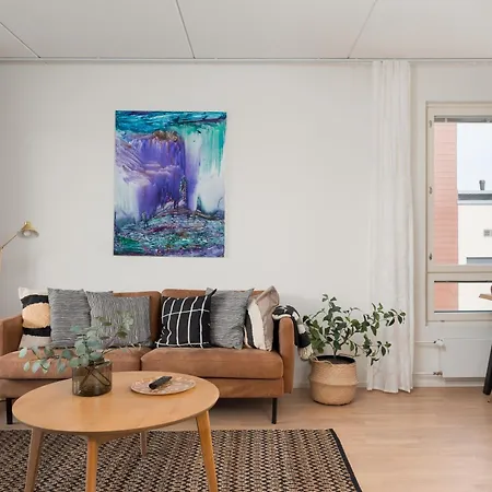 Rahulihomes, Sauna, 2toilets, Location On Jyvaeskylae, 65 Tv, Balcony, Free Parking, 6min To City, Paviljonki 1min アパート *