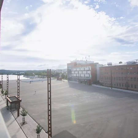 Rahulihomes, Sauna, 2toilets, Location On Jyvaeskylae, 65 Tv, Balcony, Free Parking, 6min To City, Paviljonki 1min * Jyväskylä