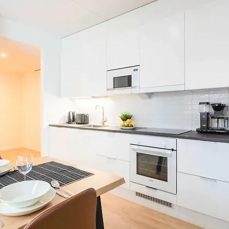 Rahulihomes, Sauna, 2toilets, Location On Jyvaeskylae, 65 Tv, Balcony, Free Parking, 6min To City, Paviljonki 1min Jyväskylä