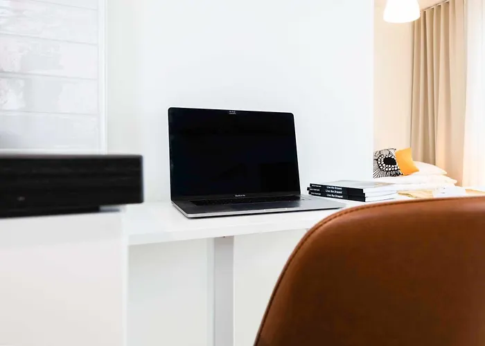 Rahulihomes, Sauna, 2toilets, Location On Jyvaeskylae, 65 Tv, Balcony, Free Parking, 6min To City, Paviljonki 1min