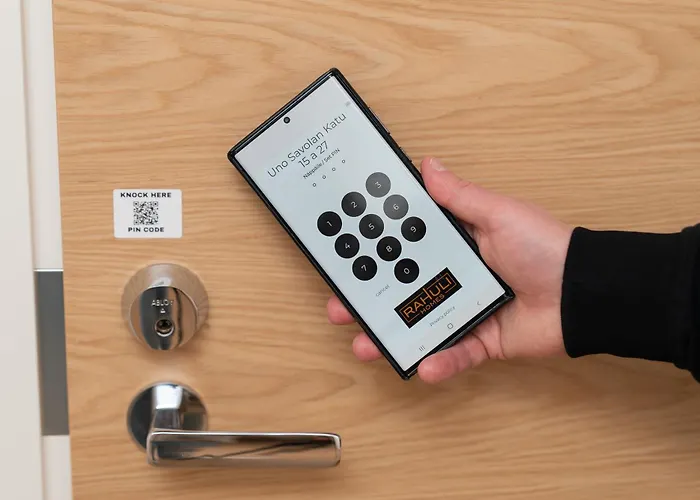 Apartamento Rahulihomes, Sauna, 2toilets, Location On Jyvaeskylae, 65 Tv, Balcony, Free Parking, 6min To City, Paviljonki 1min Jyväskylä