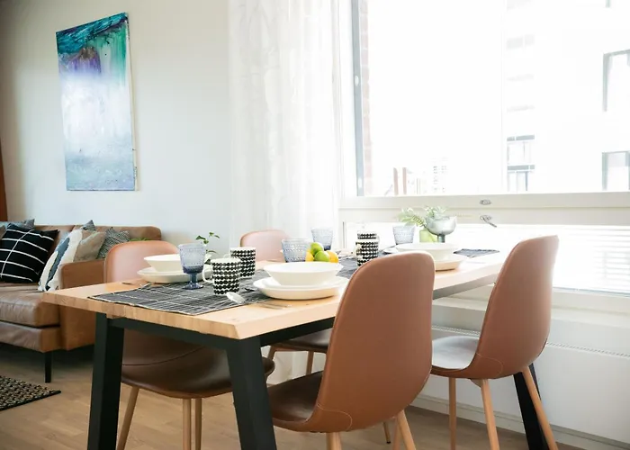 Rahulihomes, Sauna, 2toilets, Location On Jyvaeskylae, 65 Tv, Balcony, Free Parking, 6min To City, Paviljonki 1min Apartamento